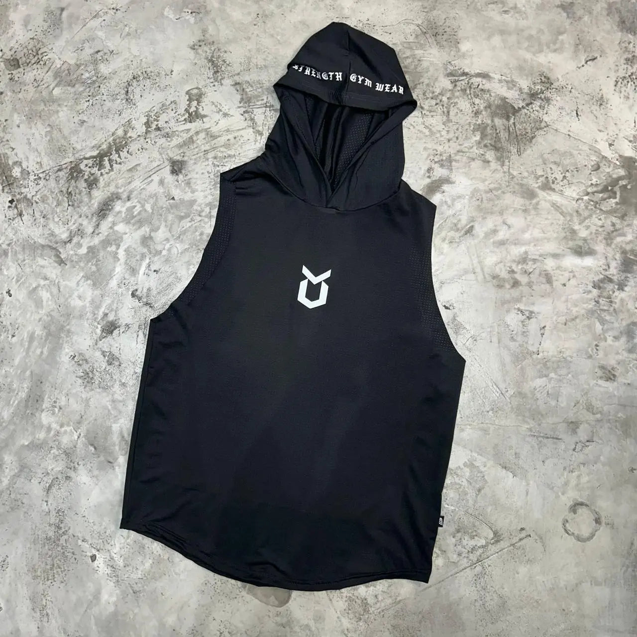 PLAYERA CAPITAL STRENGTH SIN MANGAS